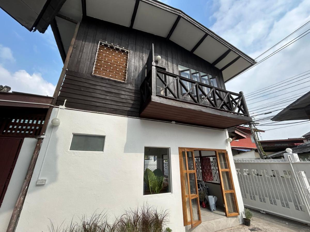 Cozy Villa In Chiangmai Old Town Chiang Mai Exterior foto